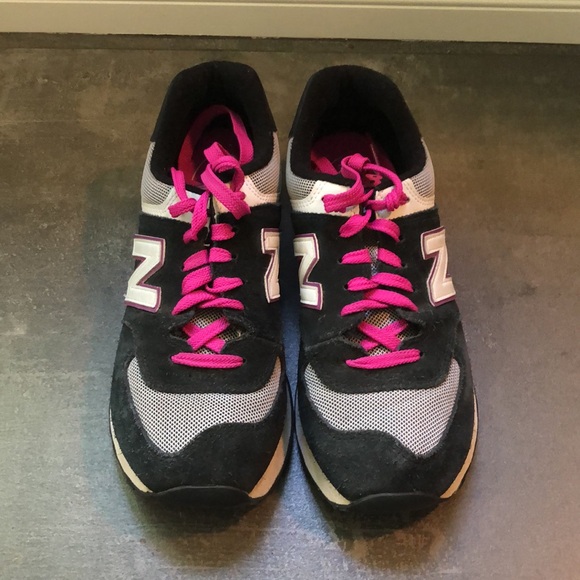 Grouping of designer sneakers - Picture 6 of 13